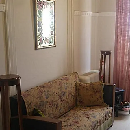 ゲストハウス Archontiko Tsaknaki Manolia Áno Lekhónia