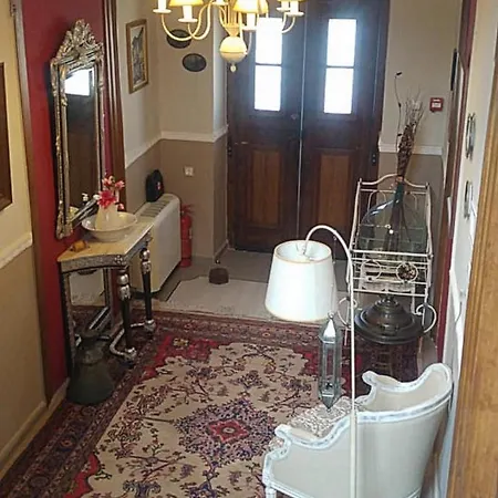 ゲストハウス Archontiko Tsaknaki Manolia