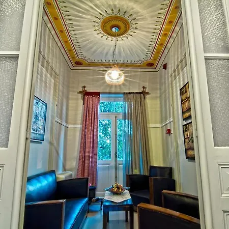 Gasthof Archontiko Tsaknaki Manolia 4*
