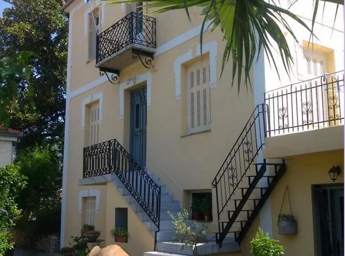 Archontiko Tsaknaki Manolia 4*