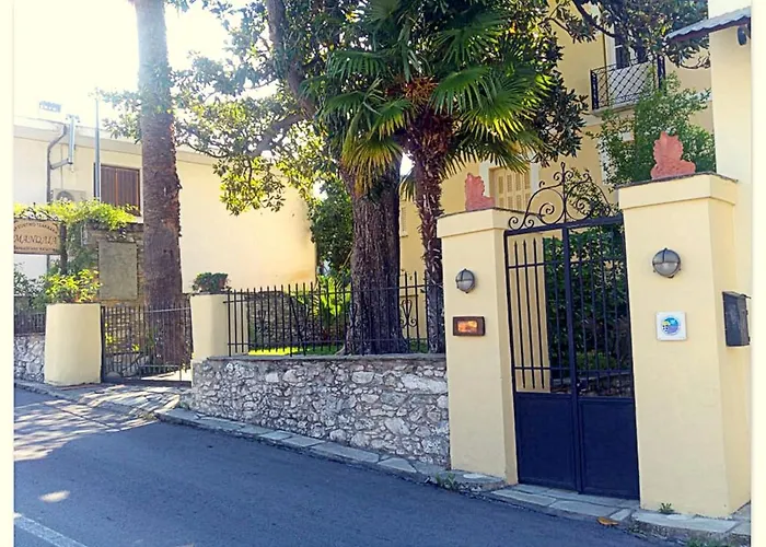 Pensiune Archontiko Tsaknaki Manolia