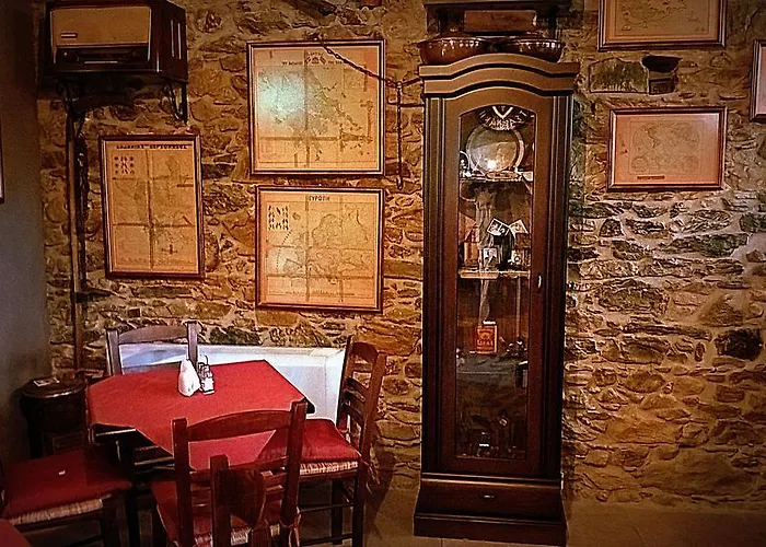 Archontiko Tsaknaki Manolia بيت ضيافة