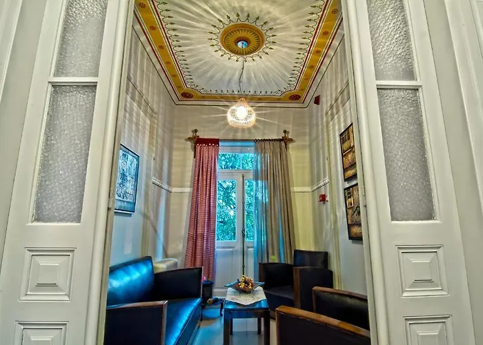 بيت ضيافة Archontiko Tsaknaki Manolia 4*