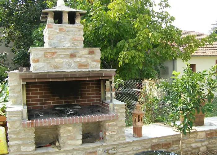 Archontiko Tsaknaki Manolia بيت ضيافة Áno Lekhónia